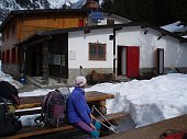 Salita con ciaspole da Valcanale al Rif. Alpe Corte e al Passo Branchino su neve fresca e...faticosa il 30 aprile 09 - FOTOGALLERY